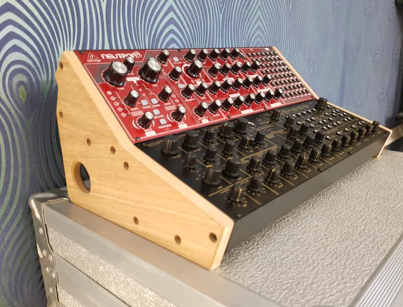 Oak Veneered Dual Stand for Behringer Model D, Pro One, K2 and Neutron image 1