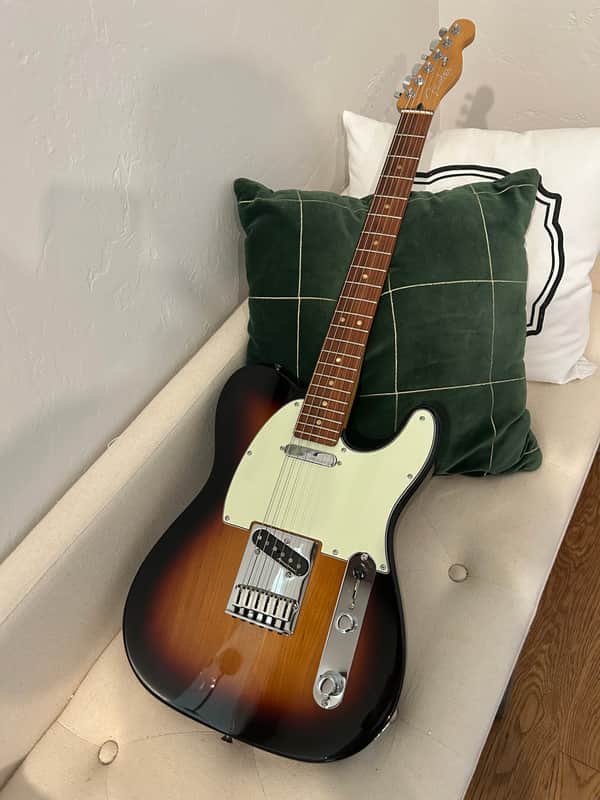Fender Player Plus Telecaster with Pau Ferro Fretboard 2021 - Present - 3-Color Sunburst