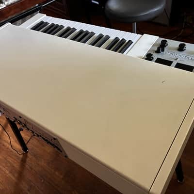 Mellotron M4000D 2010 - Present - White image 6