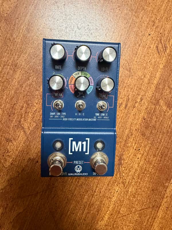 Walrus Audio Mako M1 High-Fidelity Modulation Machine 2022 - 2024 - Blue image 1