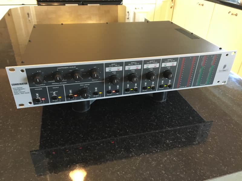 Behringer Combinator MDX-8000 Multiband Compressor/ Limiter - Rare