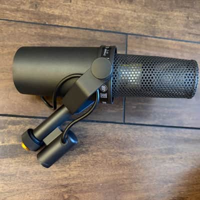 Shure SM7B Cardioid Dynamic Microphone SM 7B image 6