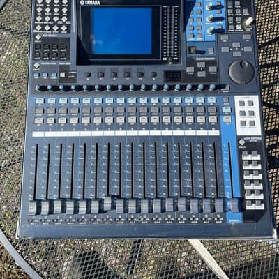 Yamaha DM1000 2013 - Blue image 1
