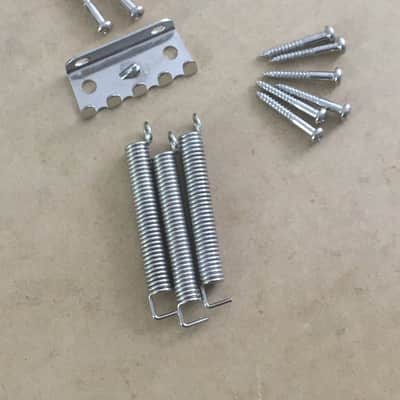 Fender NOS Non Aged Relic Tremolo Bridge 3 Springs Kit Claw For Fender Strat Squier Korea image 2