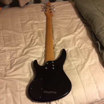 Brownsville 6 String Electric Bass UB600 6-String Bass Sunburst image 4