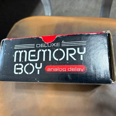 Electro-Harmonix Deluxe Memory Boy Tap Tempo Analog Delay 2010 - Present - Black / White / Red image 7