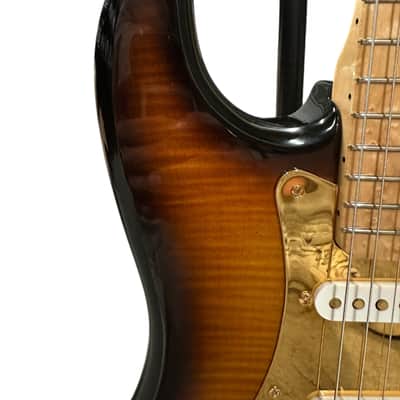 Fender Diamond Dealer Custom Shop Limited Edition 40th Anniversary Stratocaster W/ Diamond Ring image 6