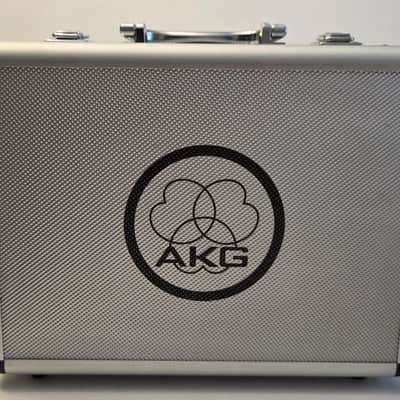 AKG C414 XLII Large Diaphragm Multipattern Condenser Microphone image 9