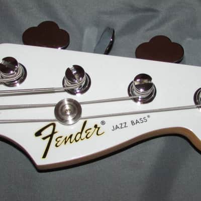 Fender Special Edition White Opal Jazz Bass Guitar & Gig Bag image 7