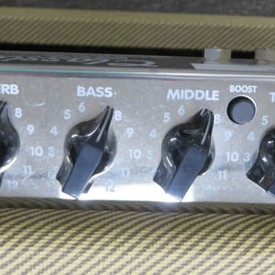 Peavey Classic 30 II 2-Channel 30-Watt 1x12" Guitar Combo - Tweed image 8