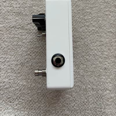 JHS 3 Series Octave Reverb 2022 - Present - White image 4