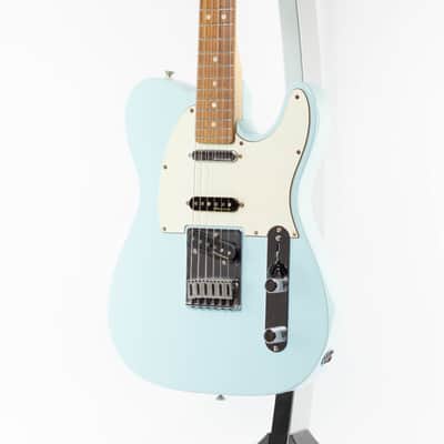 Fender Deluxe Nashville Telecaster 2019 Daphne Blue image 8