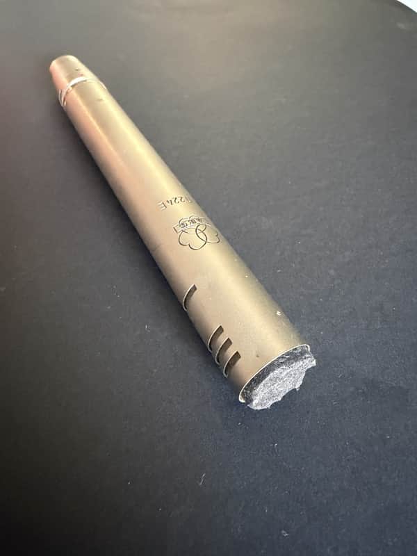 AKG D224E