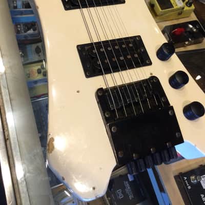 Cort Licensed Steinberger Headless Guitar 80's Whiie image 5
