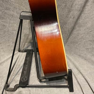 Levin Model 124 1962 Sunburst image 6