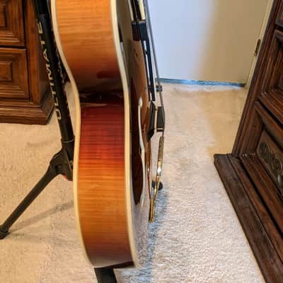 Stunning 2000 Guild/Benedetto Artist Award Signature Model Antique Burst Mint! YouTube video below Recently had a professional setup. image 8