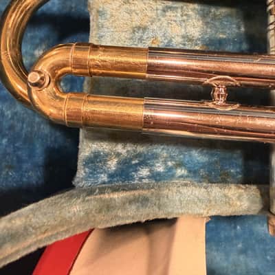 Conn 22B Victor 1960 - Brass Lacquered image 9