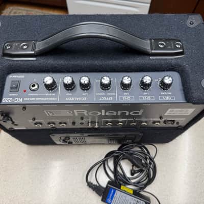 Roland KC-220 3-Channel 30-Watt 2x6.5" Keyboard Combo 2017 - Present - Black image 3