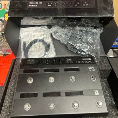 Line 6 HX Effects Guitar Multi-Effects Unit (w/ Original Packaging & Cables) - Clean image 1