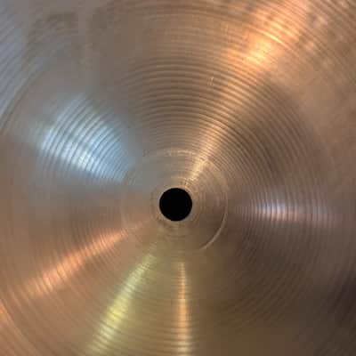 Zildjian Avedis 18" Vintage Crash Cymbal image 2