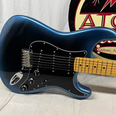 Fender American Professional II 2 Stratocaster Guitar with Case 2021 - Dark Night / Maple neck image 3