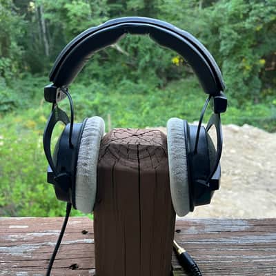 Beyerdynamic DT 770 Pro 32 Ohm 2010s - Black image 2