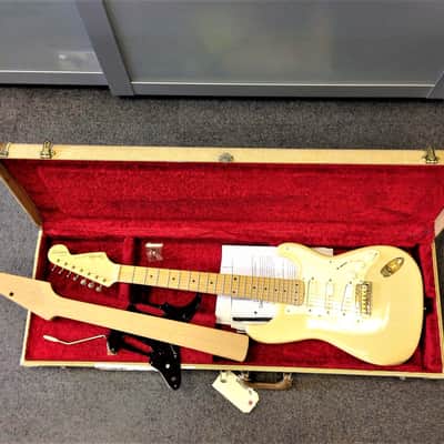 Fender Maestro Alex Gregory 7-String Stratocaster Prototype Package 1987 Aged White image 7