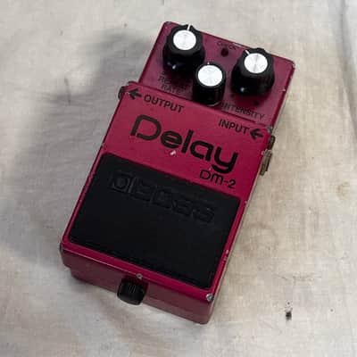 Boss DM-2 Delay 1983 s/n 293800 with MN3205 BBD and MN3102