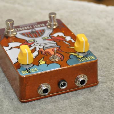 FUZZROCIOUS Blast Furnace / Disto Fuzz with Integrated Momentary Delay / Made In USA image 3