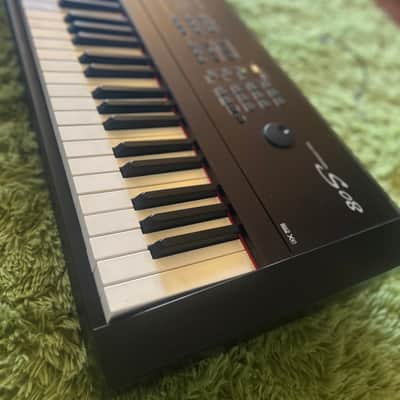Yamaha S08 88 Key Synthesizer Workstation Piano image 2