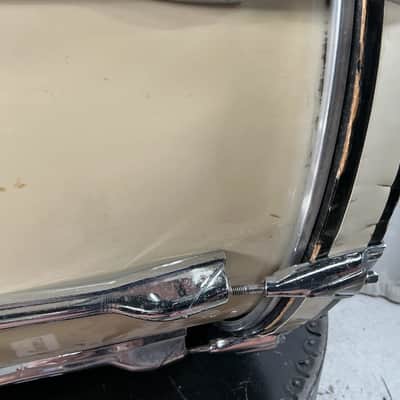 Immagine Yamaha MB822U Marching Field 22" Bass/Kick Drum - White - w/ Hard Case - 14