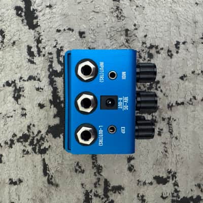Jackson Audio New Wave 2023 - Present - Blue image 5
