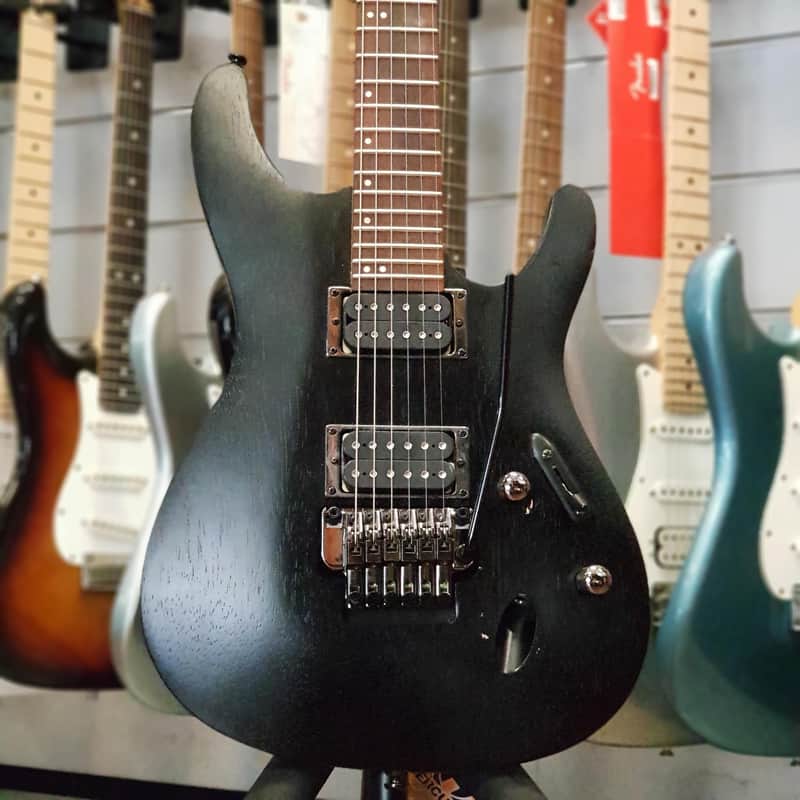 Ibanez S520 Wk image 1