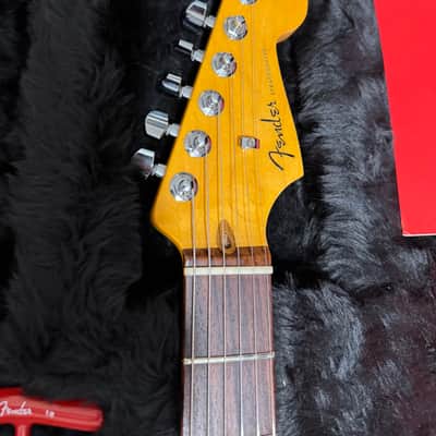 Fender American Ultra Stratocaster with Rosewood Fretboard 2019 - 2025 - Arctic Pearl image 4