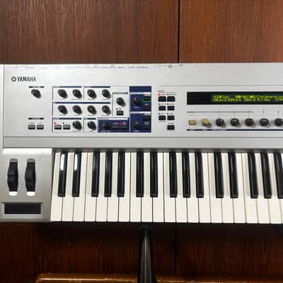 Yamaha CS6x CONTROL SYNTHESIZER Real time Control Modular Synthesis New internal battery image 2
