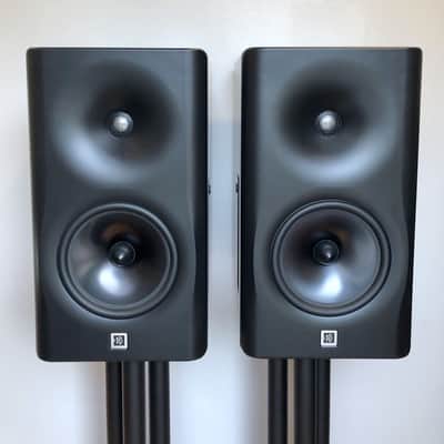 Dutch & Dutch 8c Active Monitors image 1