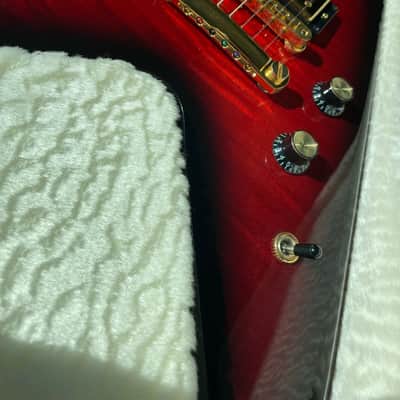 Gibson 50th Anniversary Flying V 2008 GOTM - AAA top Brimstone Burst + OHSC image 15