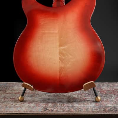 Rickenbacker 330 - 6 String model- Two Toaster pickups - 'R' tailpiece 1967 - Fireglo - One Owner Guitar - VERY CLEAN Bild 10