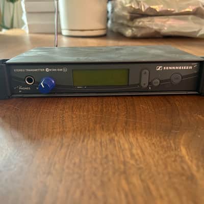 Sennheiser Sennheiser SR300 IEM G2 D + EW300 IEM G2 – 518 - 554 MHz – Pro Stereo In-Ear System image 2