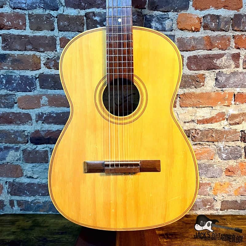 Giannini 900 Classical Acoustic Guitar (1965 - Natural) image 1