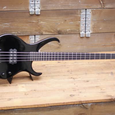 Kramer Disciple D-1 Bass - Ebony image 3