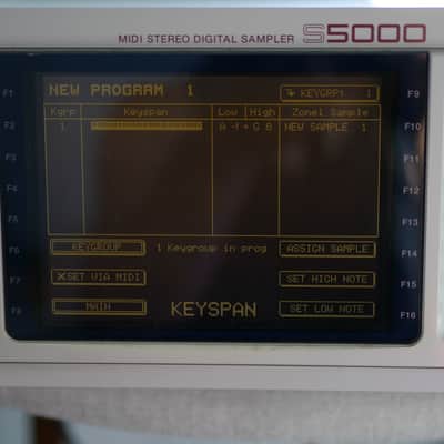 Akai S5000 MIDI Stereo Digital Sampler 1998 - White image 1