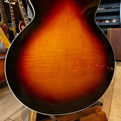 Gibson Es137 Custom Tri-Burst 2003 image 6