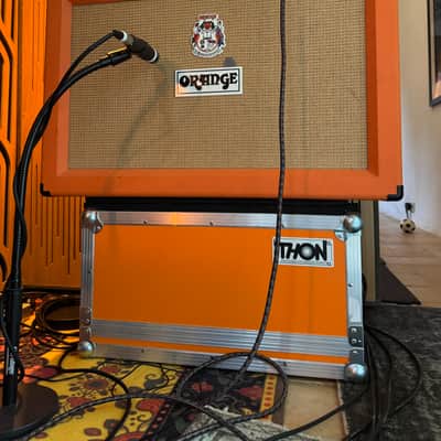 Orange Rockerverb 100 MKIII Tube Amp Head + Orange 2 X 12" Celestion closed-back guitar cabinet PRO GUITAR RIG: comes with amp head flight case + 2 Orange footswitches image 3