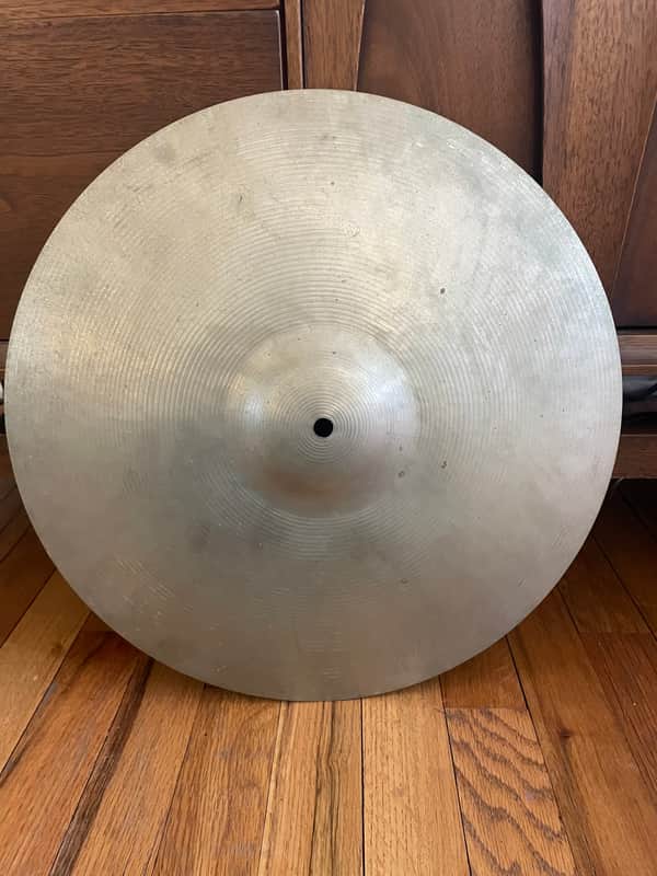 Ludwig Standard/Paiste 16" 860 grams crash cymbal crash cymbal 1960's - silver/nickel image 1