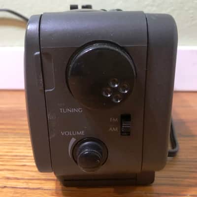 Cassette Radio Alarm Clock - SERVICED image 10