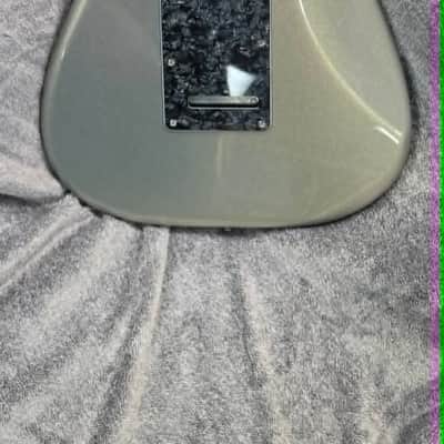 Fender Stratocaster 2020 - Pewter image 4