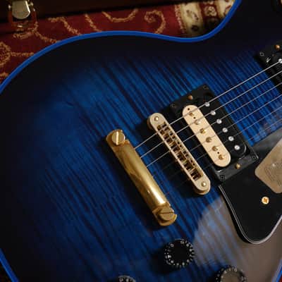 Gibson Custom Shop Les Paul Custom 2016 - Figured Blue Widow image 3