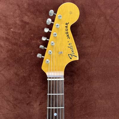 Fender Jaguar JG-66 (Fujigen) 1993 - 3Tone Sunburst image 12