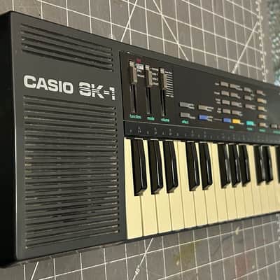 Casio SK-1 32-Key Sampling Keyboard 1986 - Black image 3